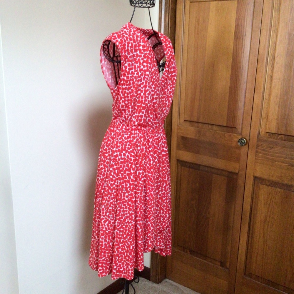 BCBG MAXAZRIA dress. Size XS, Red, faux wrap - Picture 5 of 7